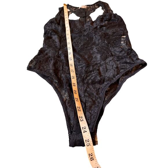 Intimately Free People Black Lace Racerback Bodysuit Women’s Size Medium NWT - Picture 6 of 10